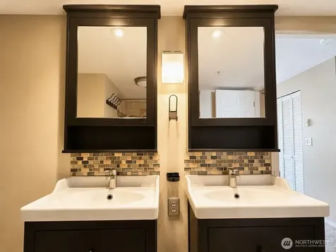 4421 249th SE Sammamish WA 98029