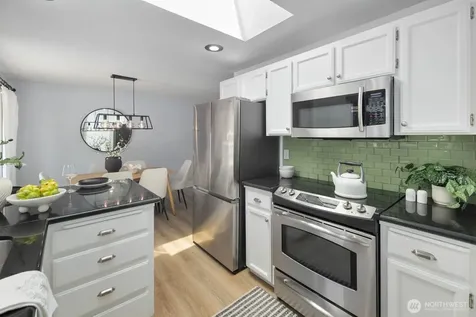 17907 25th Drive SE Bothell WA 98012