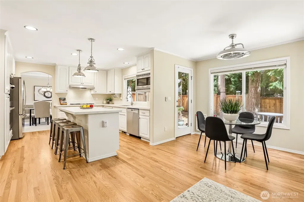 2906 257th Place SE Sammamish WA 98075