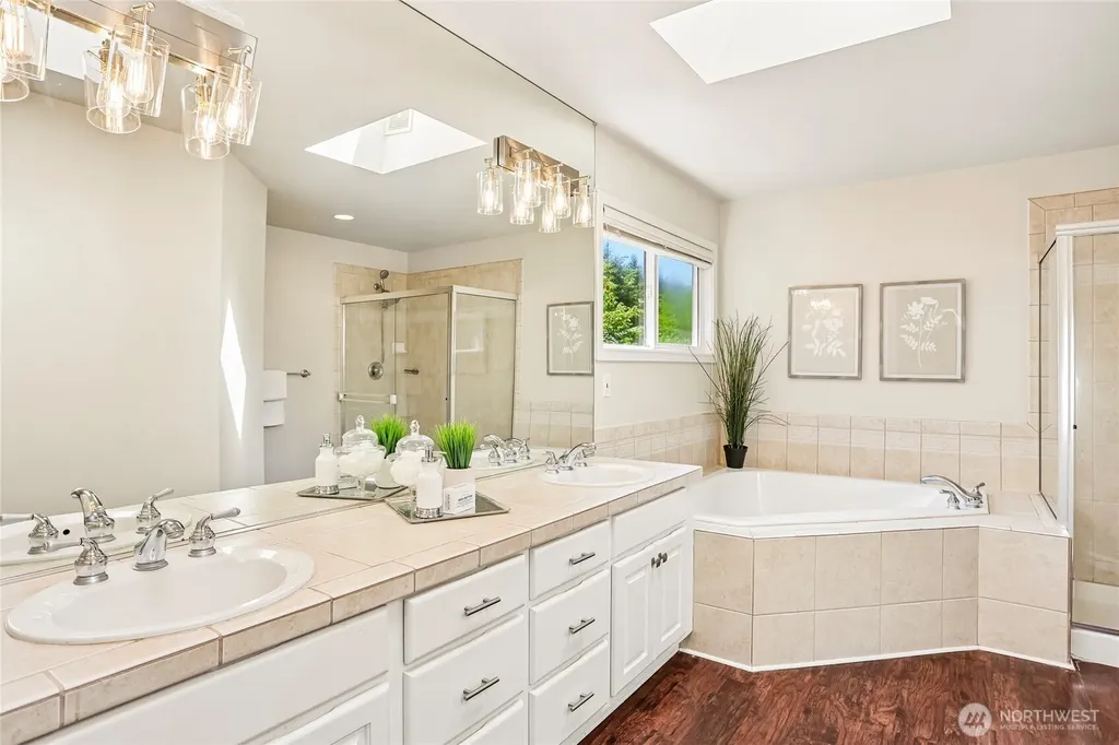 2906 257th Place SE Sammamish WA 98075