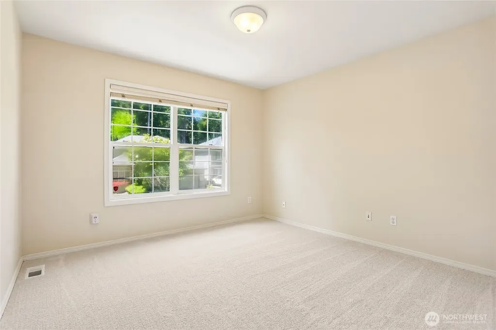 2906 257th Place SE Sammamish WA 98075