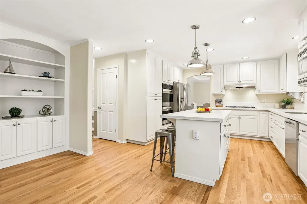 2906 257th Place SE Sammamish WA 98075