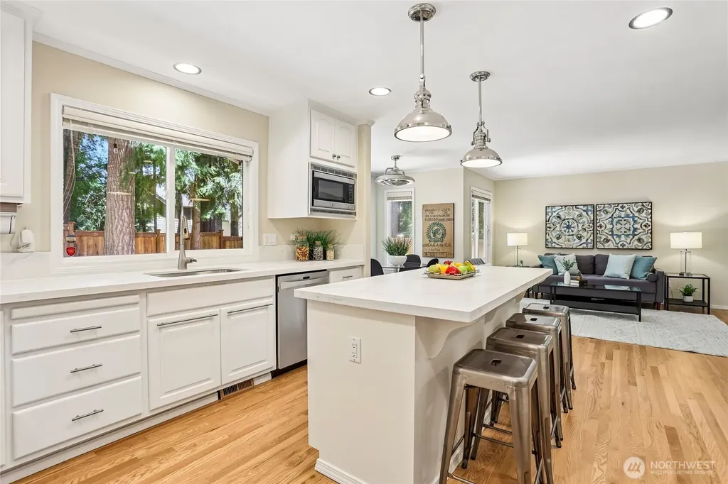 2906 257th Place SE Sammamish WA 98075