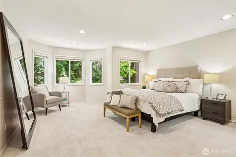 2906 257th Place SE Sammamish WA 98075
