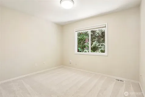 2906 257th Place SE Sammamish WA 98075
