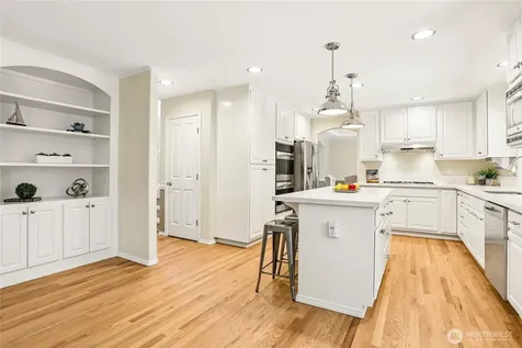 2906 257th Place SE Sammamish WA 98075