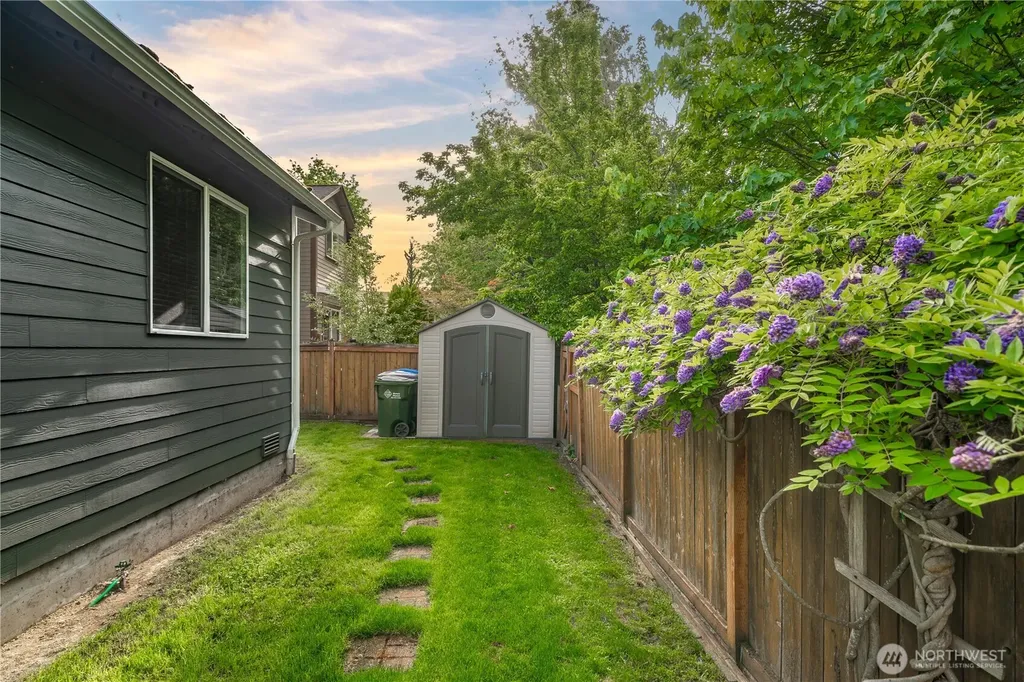 19611 117th Street E Bonney Lake WA 98391