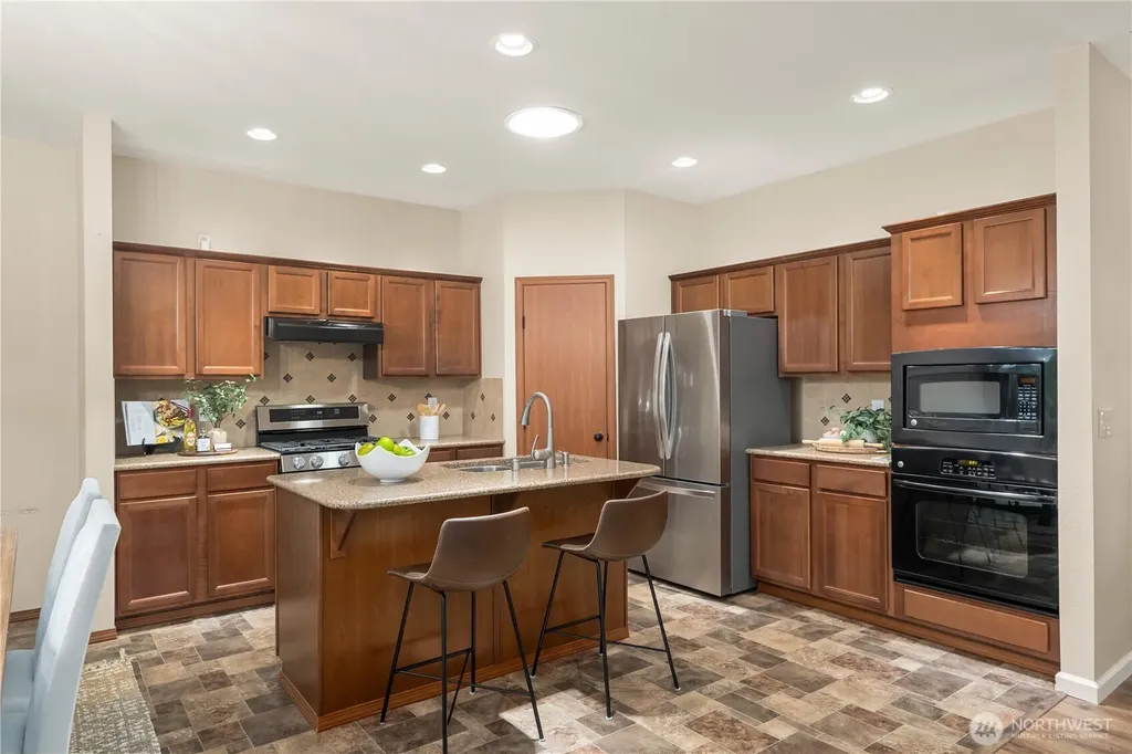 19611 117th Street E Bonney Lake WA 98391