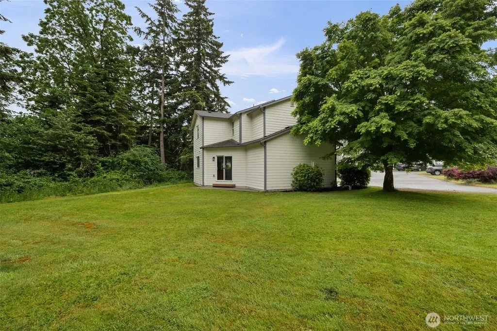3560 Courtyard Lane Bremerton WA 99310