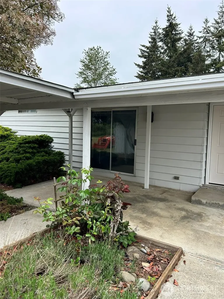 791 W Elliott Court Sequim WA 98382