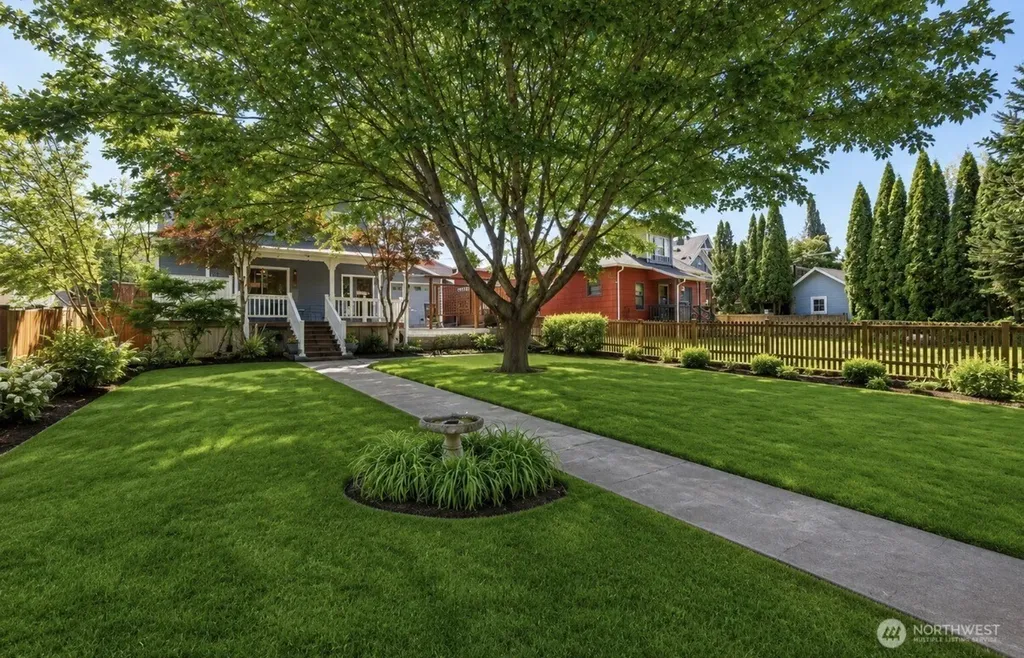 1721 Mcdougall Avenue Everett WA 98201