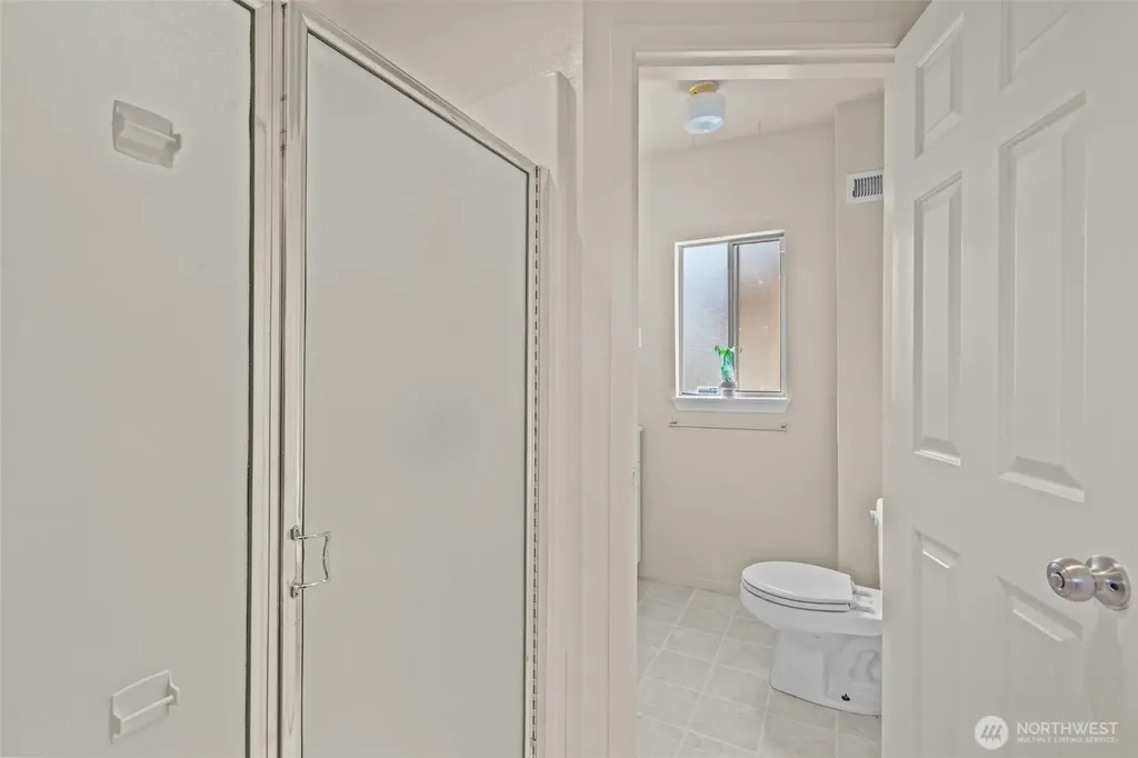 1721 Mcdougall Avenue Everett WA 98201