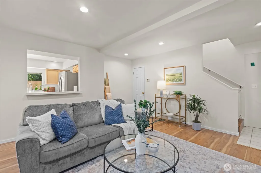 1721 Mcdougall Avenue Everett WA 98201