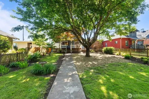 1721 Mcdougall Avenue Everett WA 98201