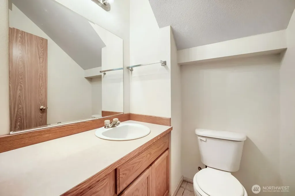 3727 E E Street Tacoma WA 98404