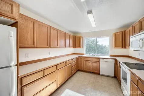 3727 E E Street Tacoma WA 98404