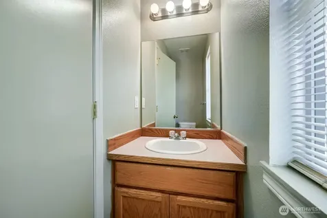3727 E E Street Tacoma WA 98404