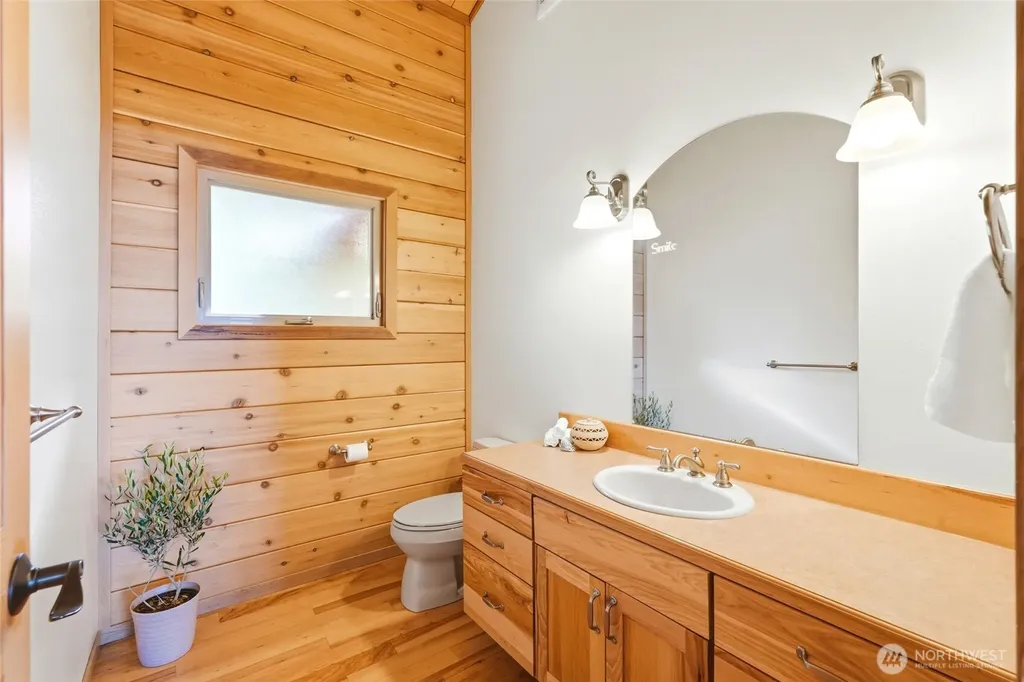 1051 Lightning Way Camano Island WA 98282