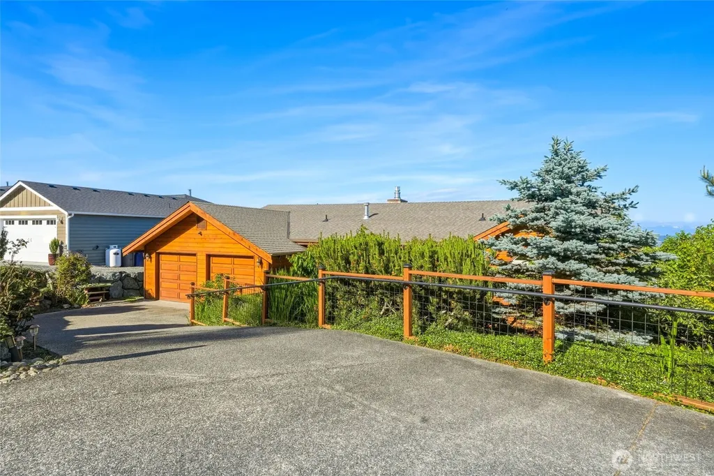 1051 Lightning Way Camano Island WA 98282