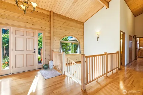 1051 Lightning Way Camano Island WA 98282