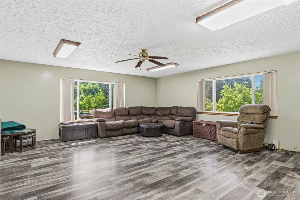5352 Spirit Lake Highway Toutle WA 98649