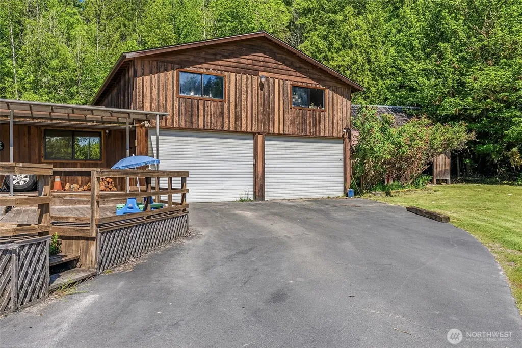 5352 Spirit Lake Highway Toutle WA 98649