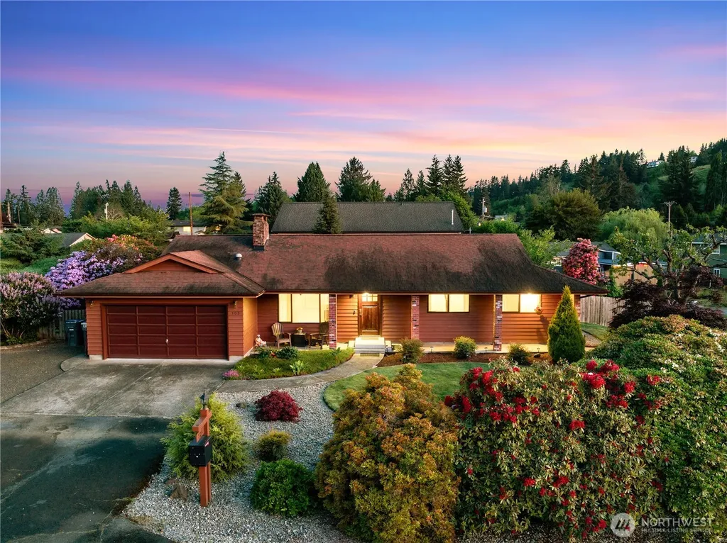 705 N Glenn Street Montesano WA 98563