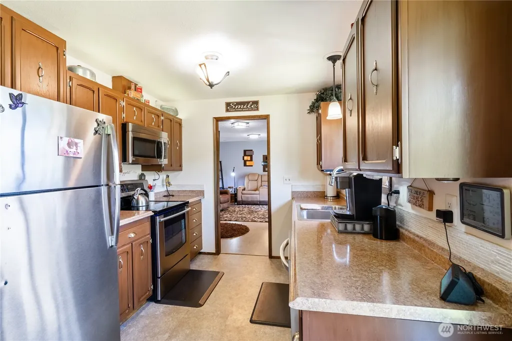 705 N Glenn Street Montesano WA 98563