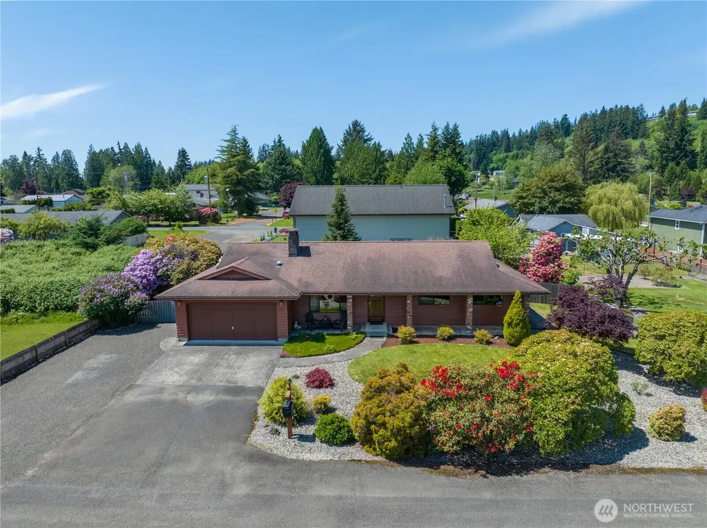 705 N Glenn Street Montesano WA 98563