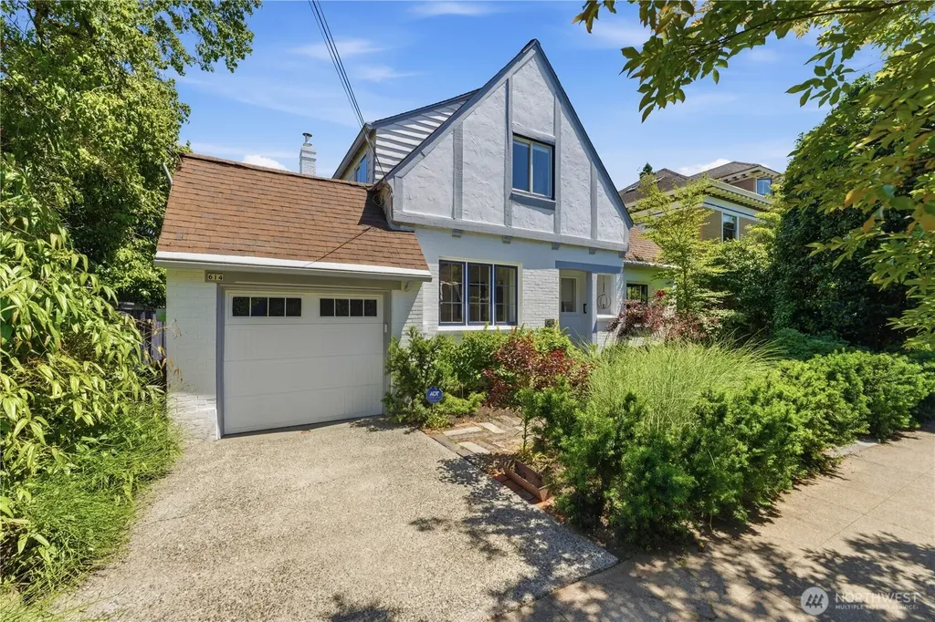 614 35th Avenue Seattle WA 98122