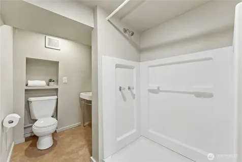 614 35th Avenue Seattle WA 98122