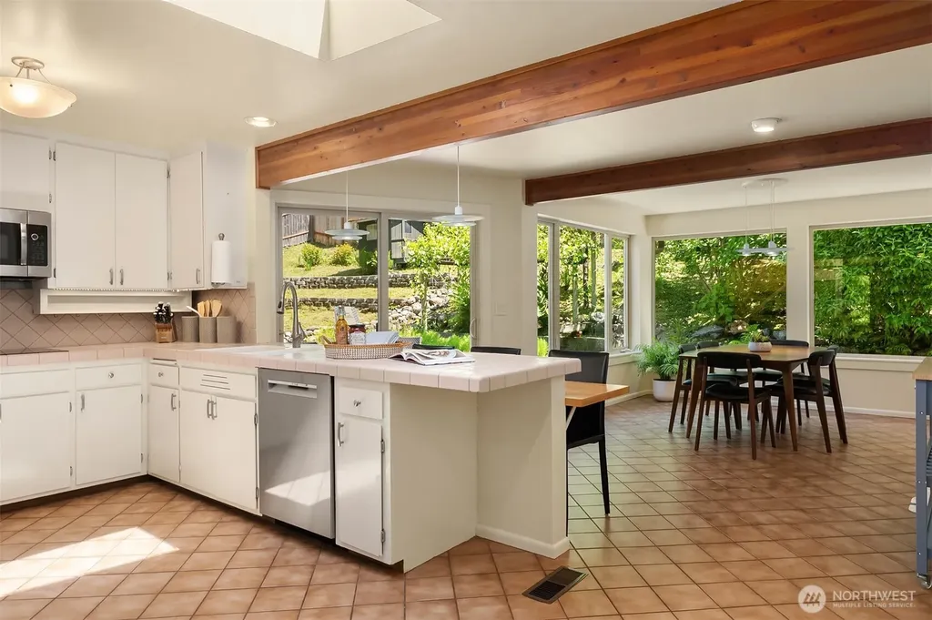 16408 Tiger Mountain Road SE Issaquah WA 98027