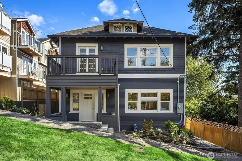 1307 W Boston Street Seattle WA 98119