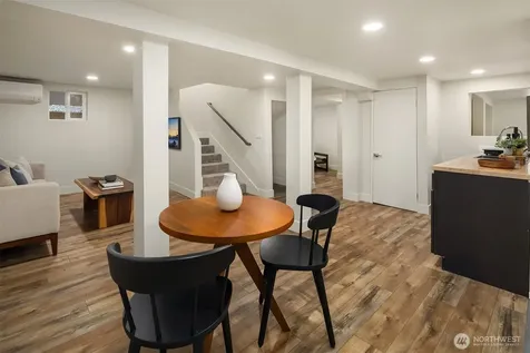 1307 W Boston Street Seattle WA 98119