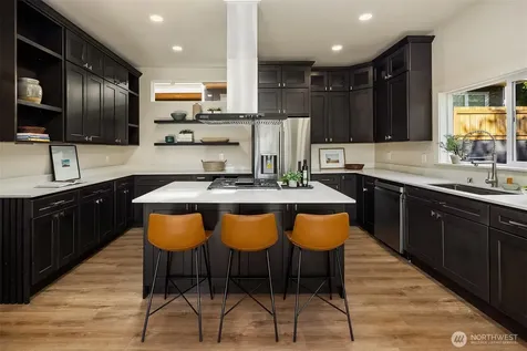 1307 W Boston Street Seattle WA 98119