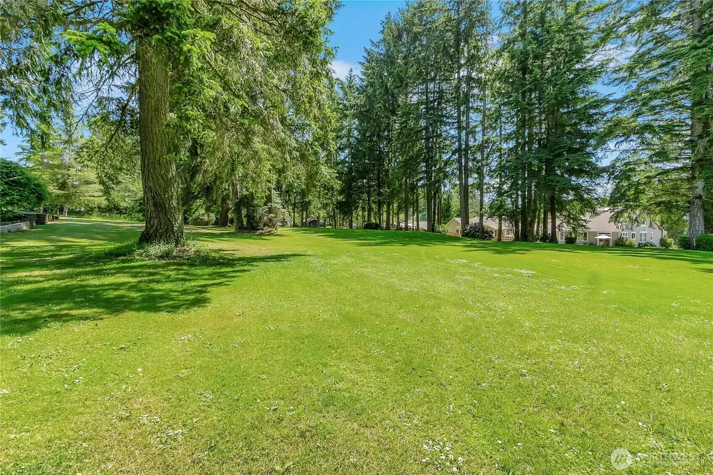 1530 E Old Ranch Road Allyn WA 98524