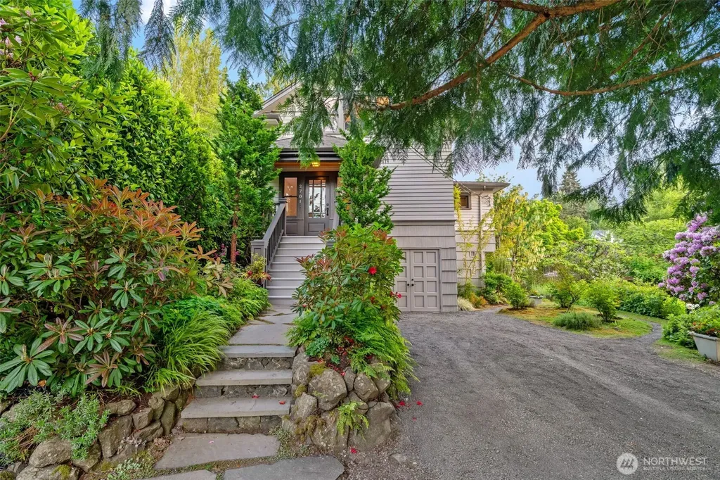 2701 NE 94th Street Seattle WA 98115