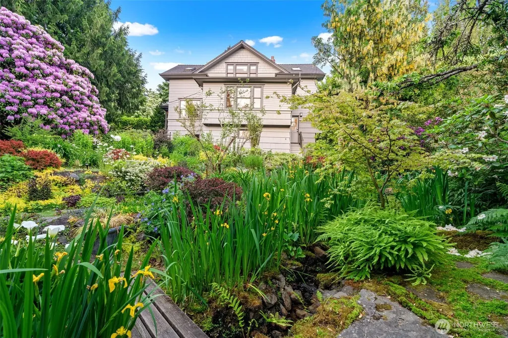 2701 NE 94th Street Seattle WA 98115
