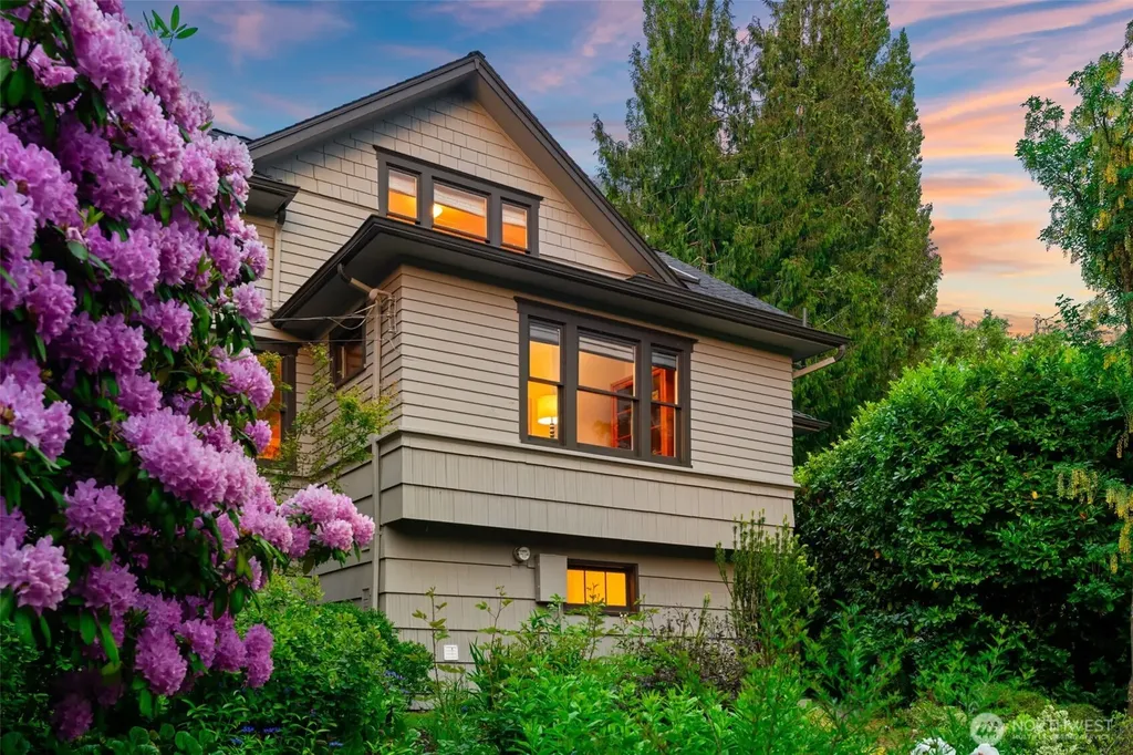 2701 NE 94th Street Seattle WA 98115