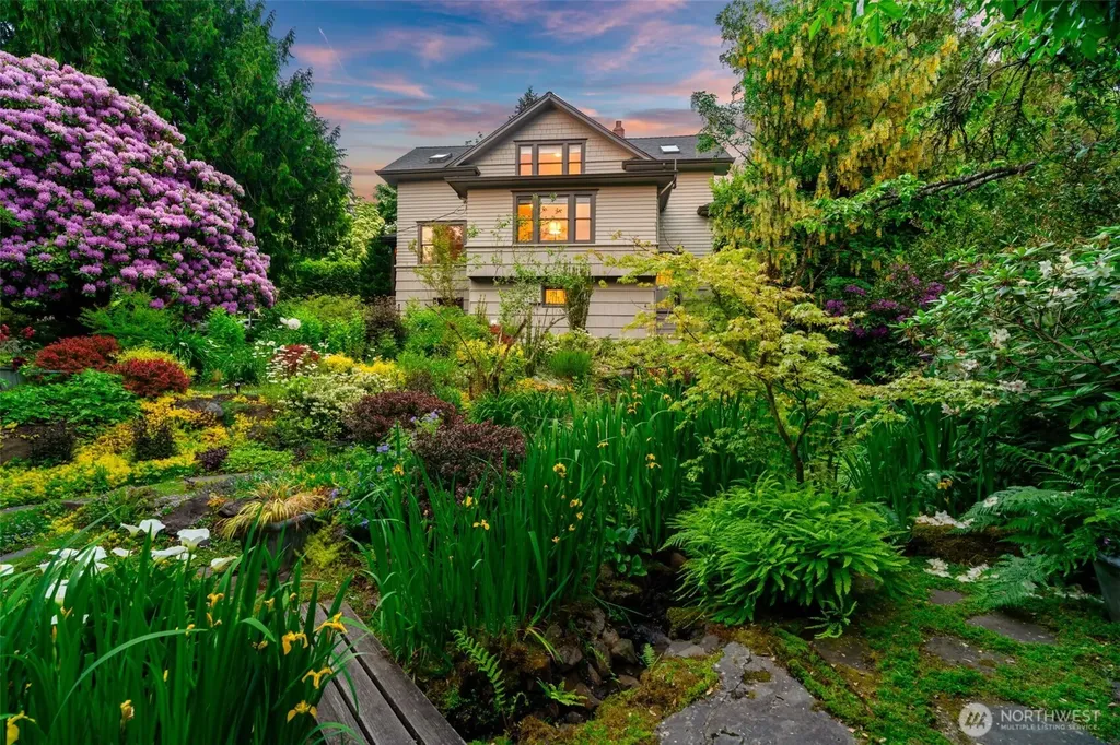 2701 NE 94th Street Seattle WA 98115