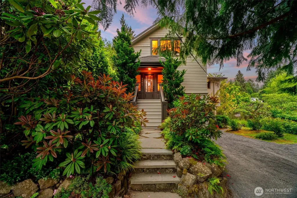 2701 NE 94th Street Seattle WA 98115