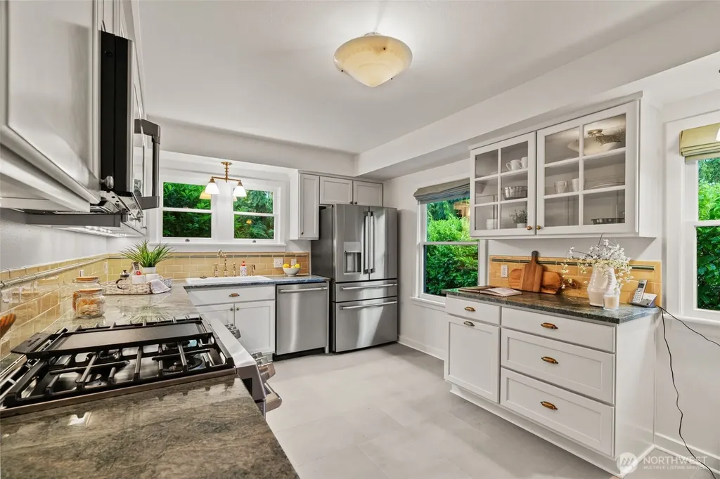 2701 NE 94th Street Seattle WA 98115