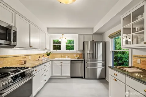 2701 NE 94th Street Seattle WA 98115