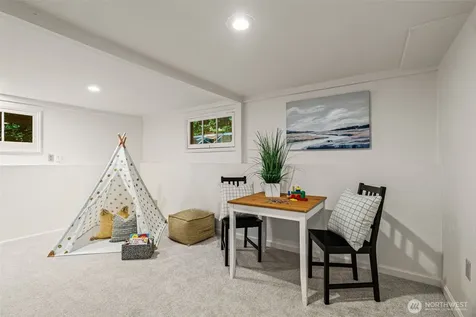 2701 NE 94th Street Seattle WA 98115