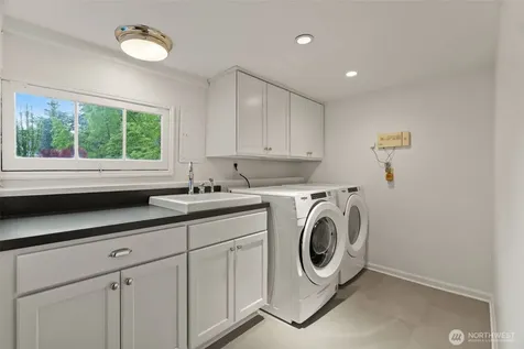 2701 NE 94th Street Seattle WA 98115