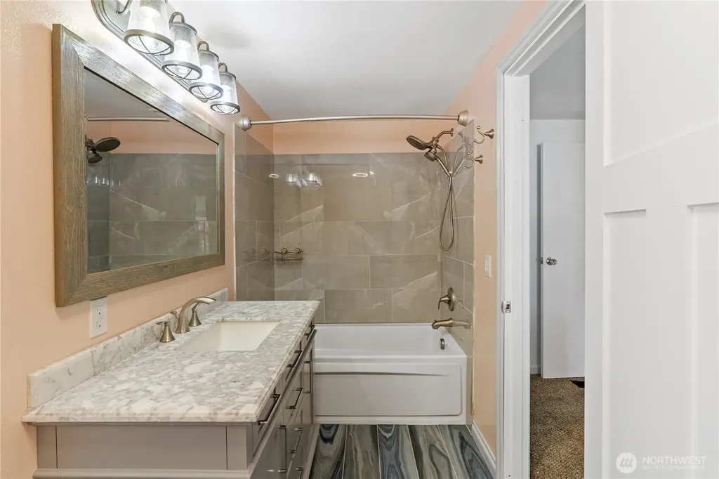 412 E Kennaston Avenue Montesano WA 98563