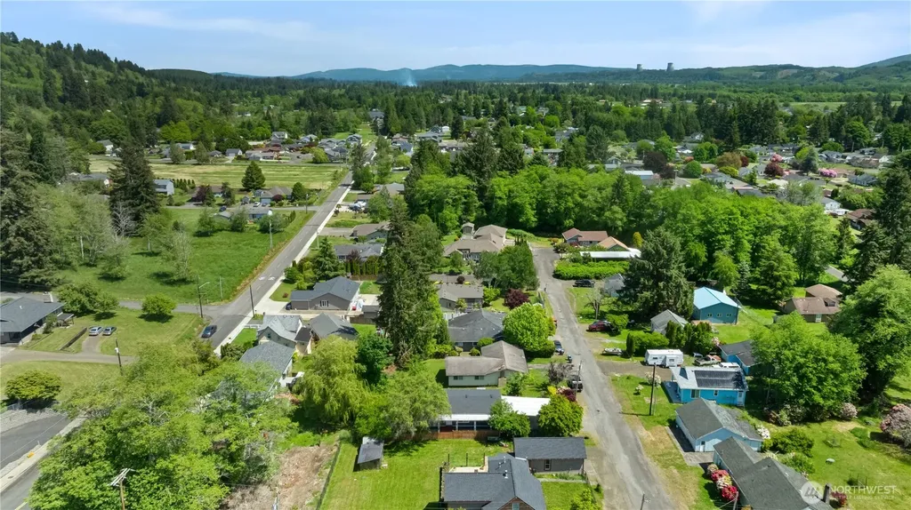 412 E Kennaston Avenue Montesano WA 98563