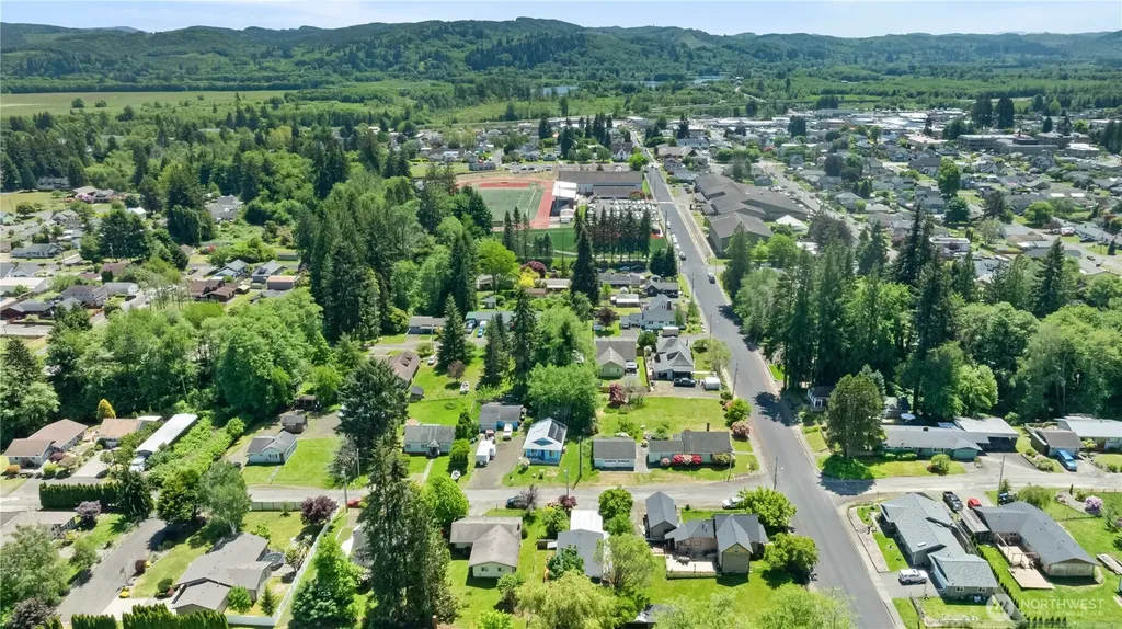 412 E Kennaston Avenue Montesano WA 98563