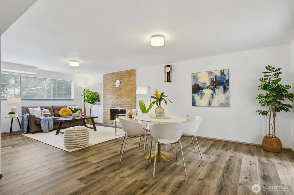 1727 Anacortes Avenue NE Renton WA 98059