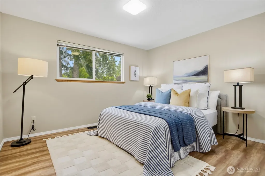 1727 Anacortes Avenue NE Renton WA 98059